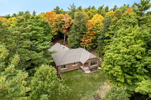 139 Sheil Drive, ON K7H 0G7