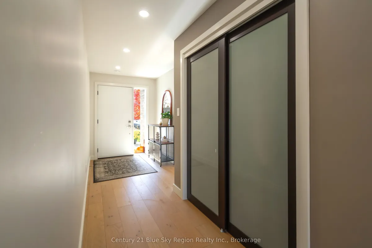 160 Sugarbush Street, ON P1C 1M8