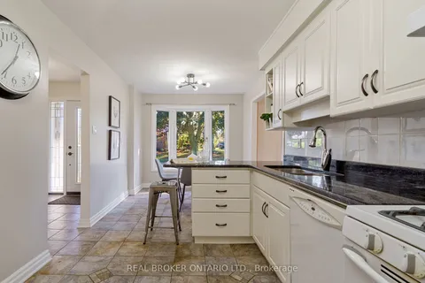 15 Blue Forest Drive, ON L3M 4R4