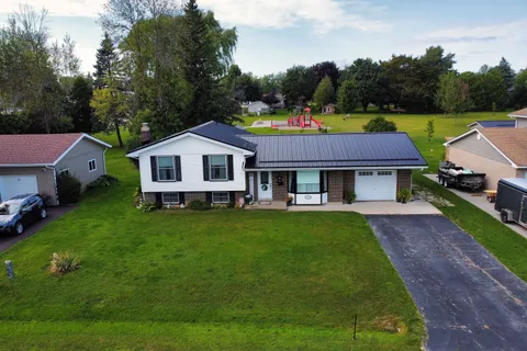 14 Tower Road, ON N0G 1L0