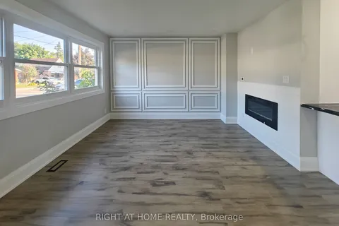 381 East 23rd Street, ON L8V 2X5