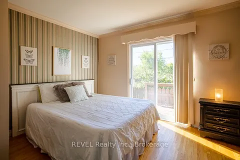 43 Trelawn Parkway, ON L3C 1W4