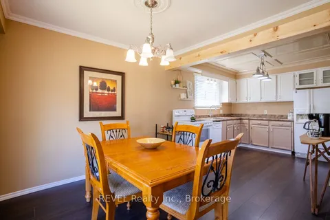 43 Trelawn Parkway, ON L3C 1W4