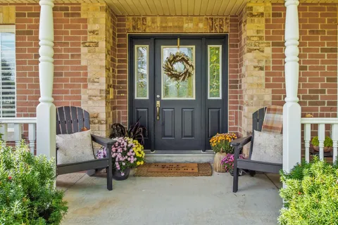 8 Madill Drive, ON L9W 6G3