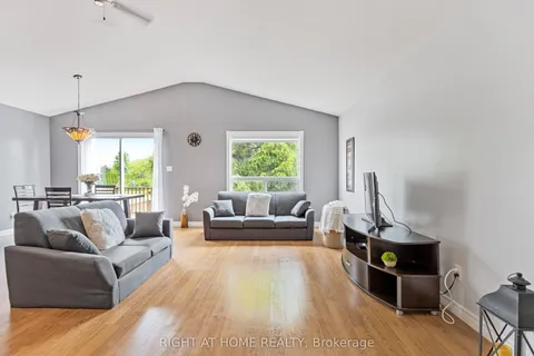 9 Discovery Court, ON N7L 0A3