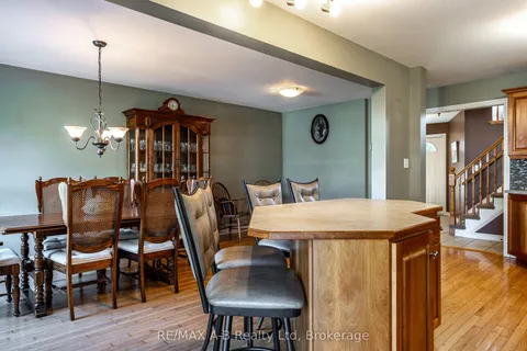 384 Douglas Street, ON N5A 7Z7