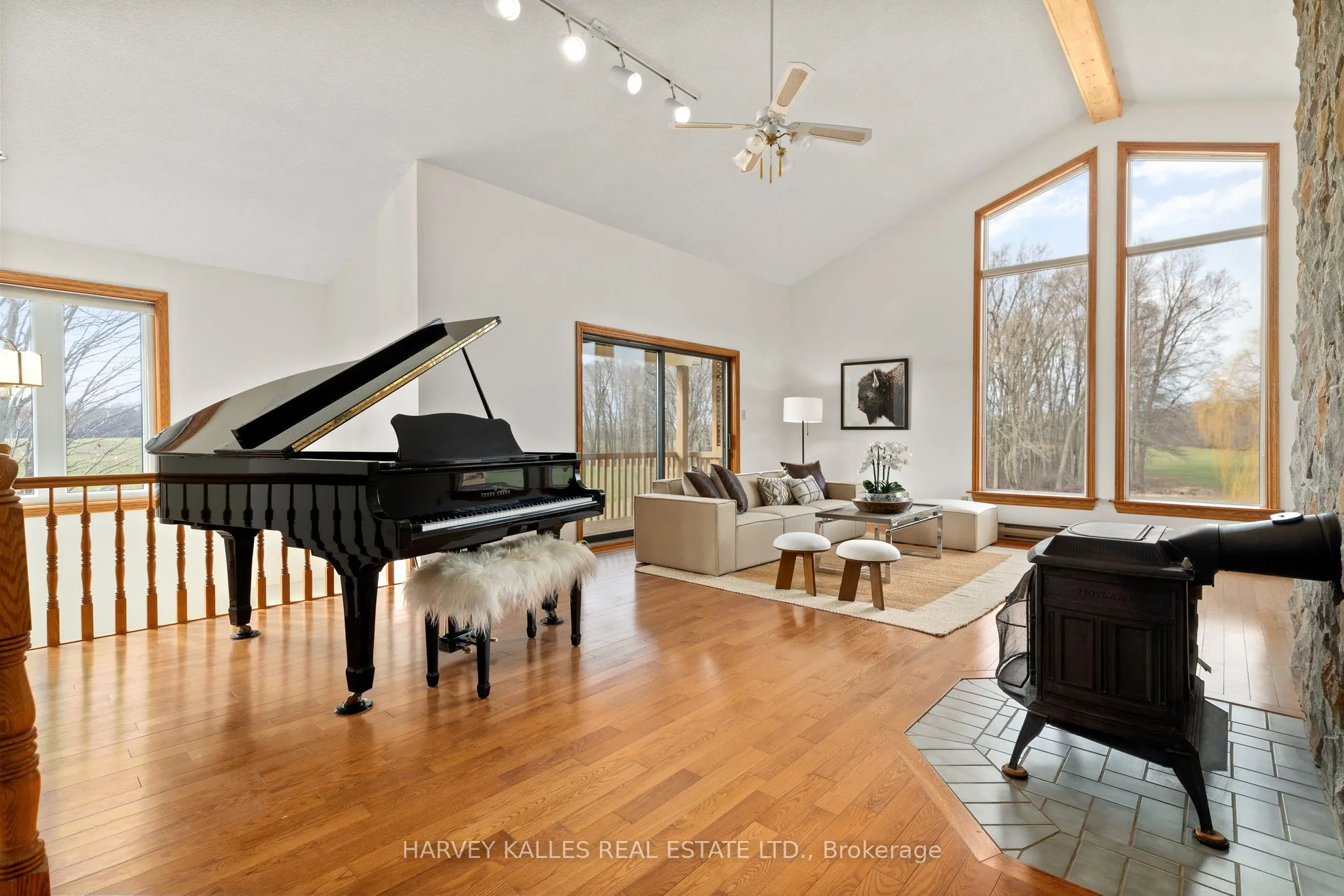 1015 County 2 Road, ON K0K 2J0