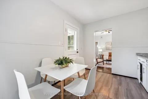 178 York Road, ON N1E 3G2