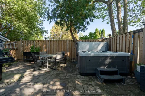 3 Henry Street, ON N6B 2L6