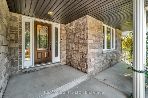 28 Pine Marsh Lane, ON K8V 0A5