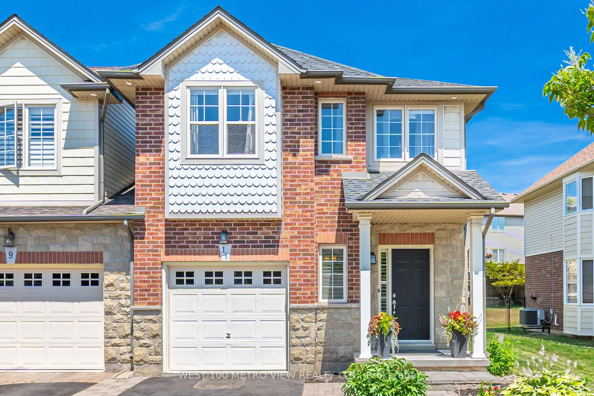 11 Brooking Court, ON L9G 0A6