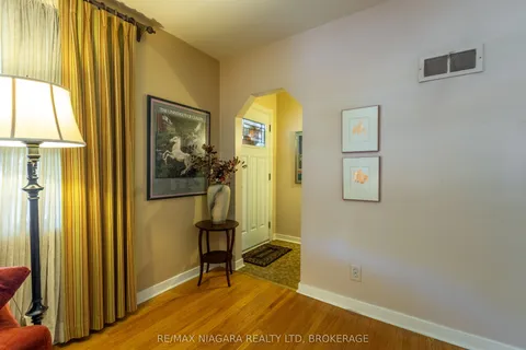 68 Connaught Avenue, ON L3C 1G5