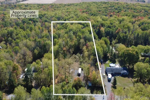 10586 Seibert Road, ON K0E 1K0