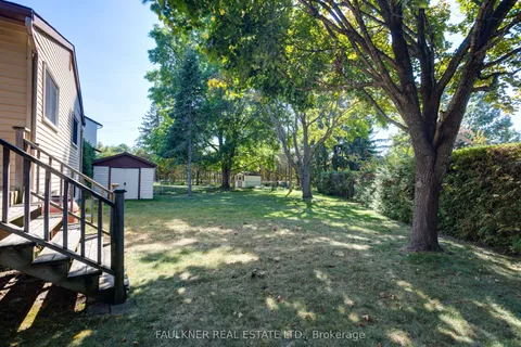 60 Melville Drive, ON K2J 2E1