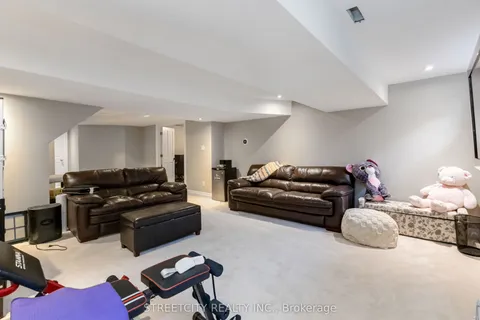 1160 Cardinal Road, ON N6M 0C3