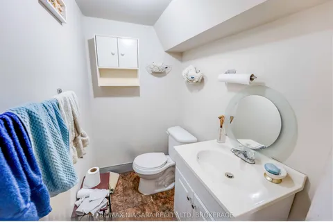 5365 Portage Road, ON L2E 6B8