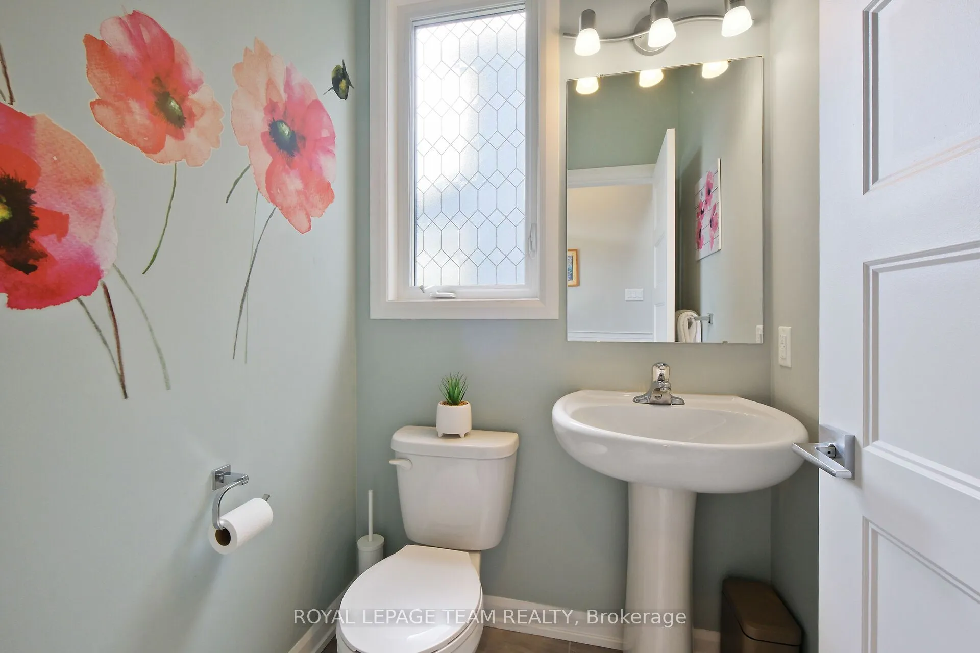 240 Boyd Street, ON K7C 0H3