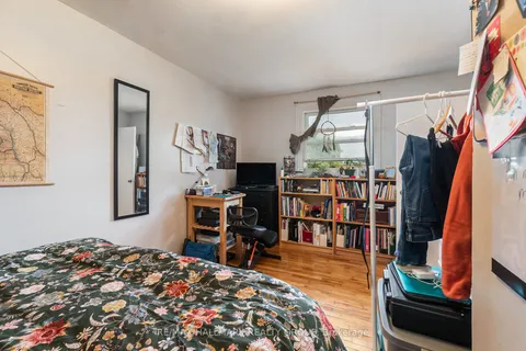 426 Blake Boulevard, ON K1K 1B1