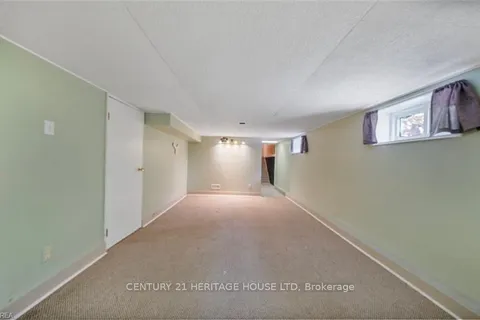 35 Salisbury Avenue, ON N3S 1M6