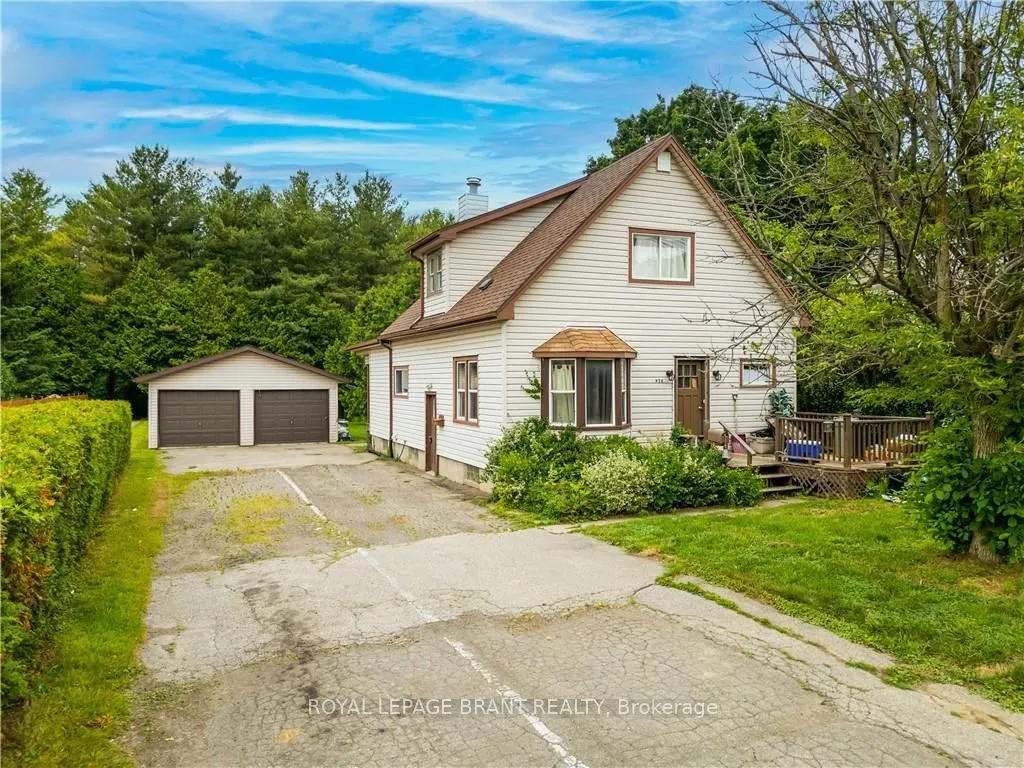 978 Norfolk Street, ON N3Y 3R8