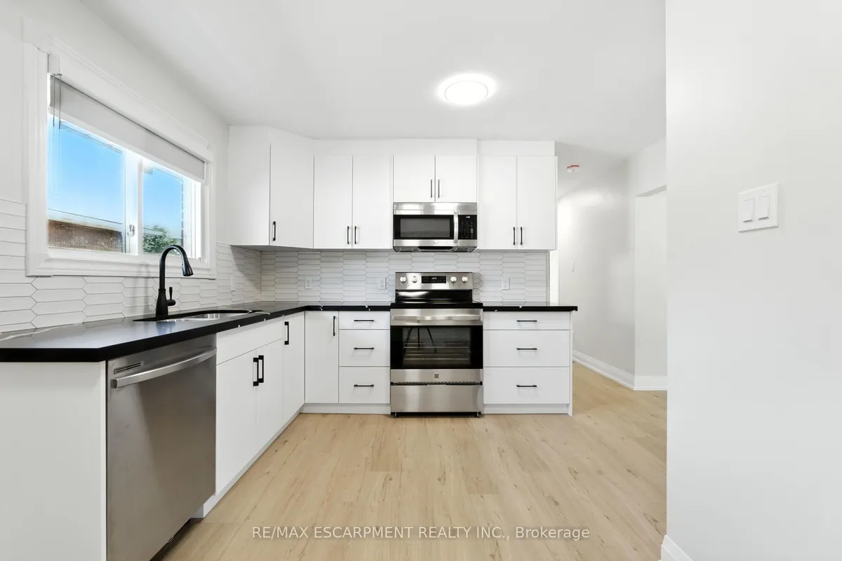 929 Upper Ottawa Street, ON L8T 3V6