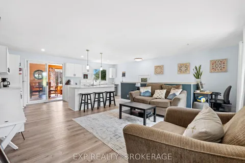 912 8TH LINE Road, ON K0H 2Y0