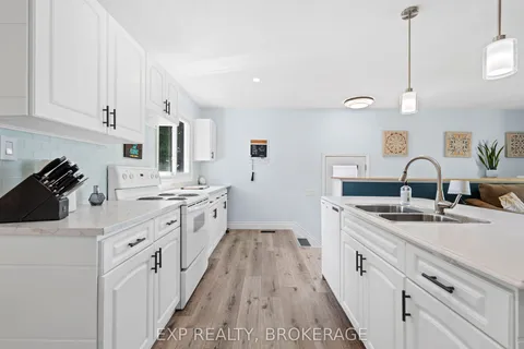 912 8TH LINE Road, ON K0H 2Y0