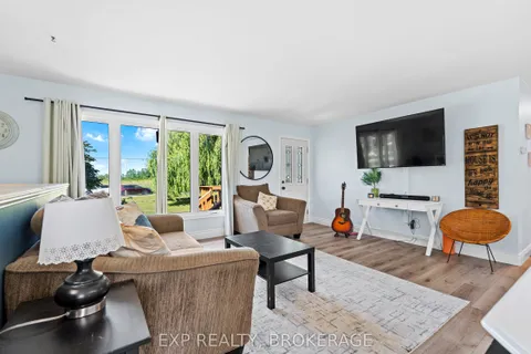 912 8TH LINE Road, ON K0H 2Y0