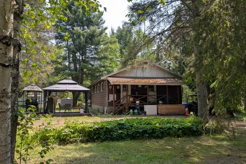 836 LAKE NIPISSING Road, ON P0H 1W0