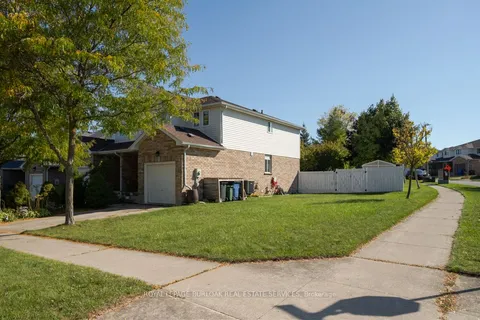 118 Silurian Drive, ON N1E 7G1