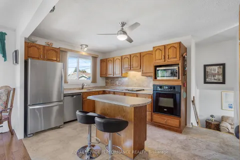 454 West Street, ON K6A 2R1