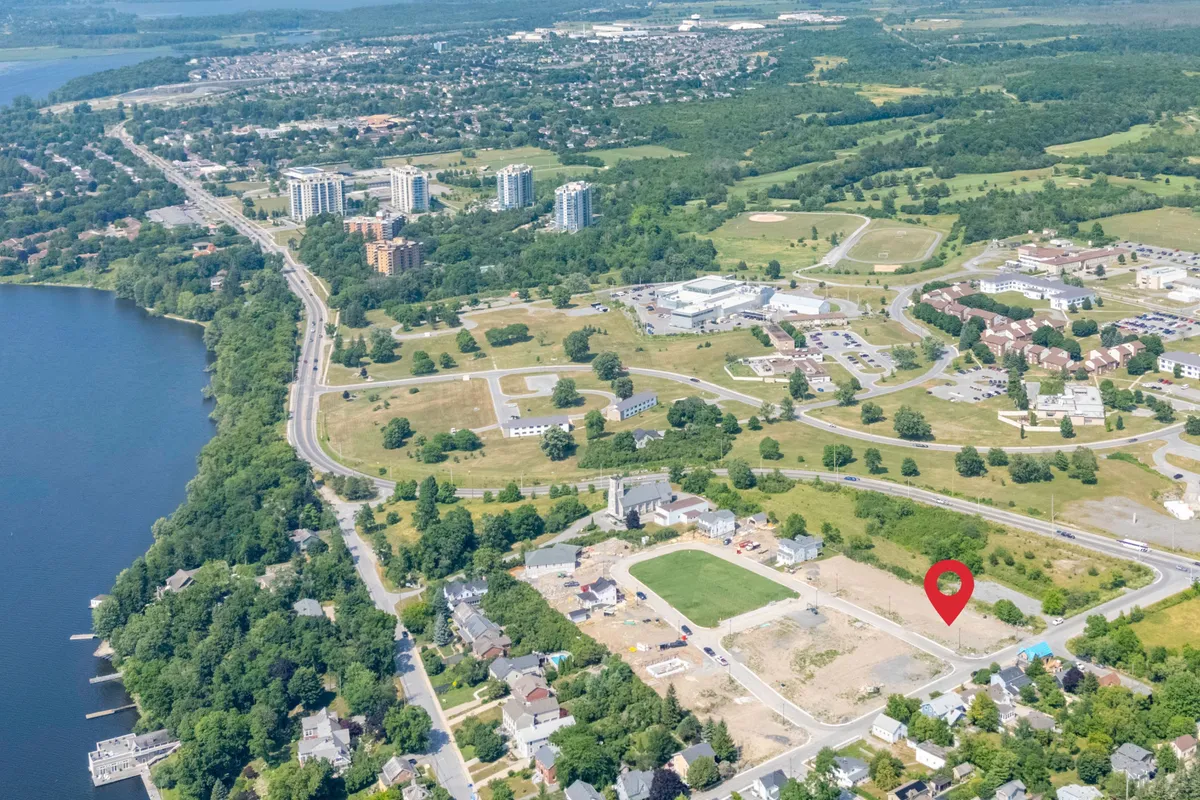 296 Old Kiln Crescent, ON K7K 0L7