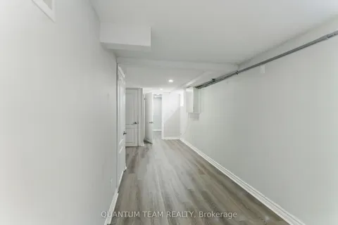 6462 Barker Street, ON L2G 1Y7