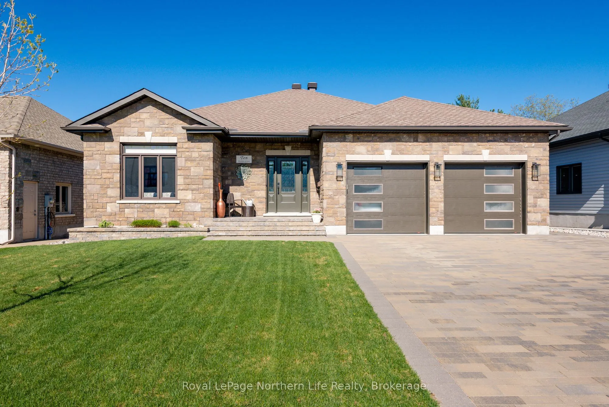 10 Welkin Grove, ON P1A 0G7