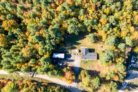 2819 Lanark 8c Concession, ON K0A 1P0