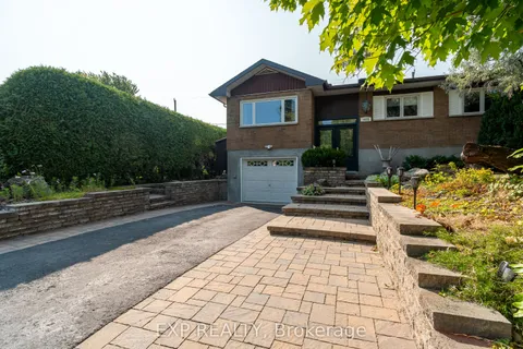 1828 Lorraine Avenue, ON K1H 6Z8