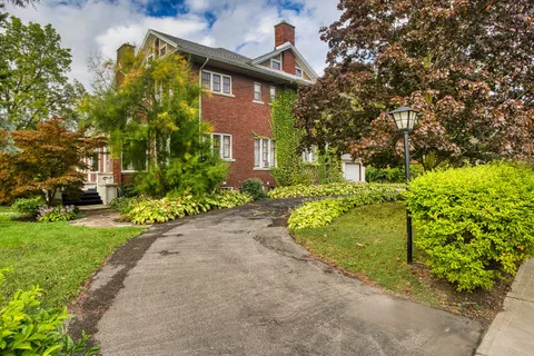 20 Evan Street, ON L3B 3V4