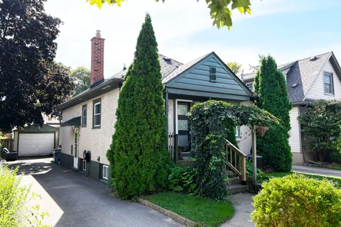 14 SPRUCE Street, ON L2R 1B3