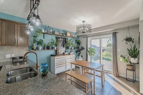 1384 Caen Avenue, ON N4T 0J3