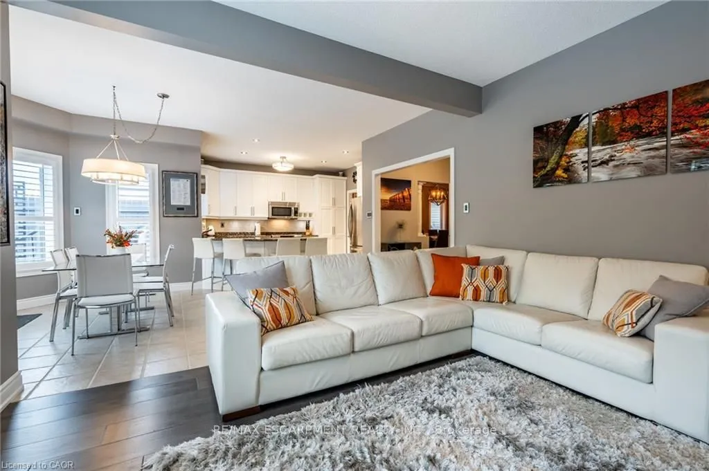 7 VOLTERRA Court, ON L8B 0K7