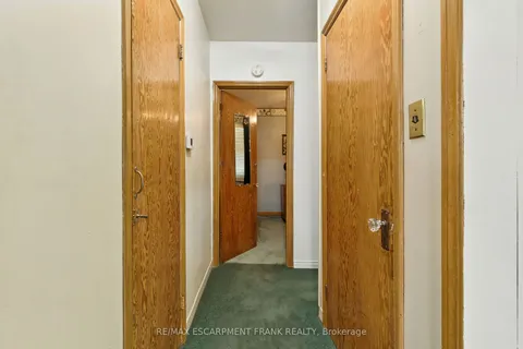 210 EAST 12TH Street, ON L9A 3X6