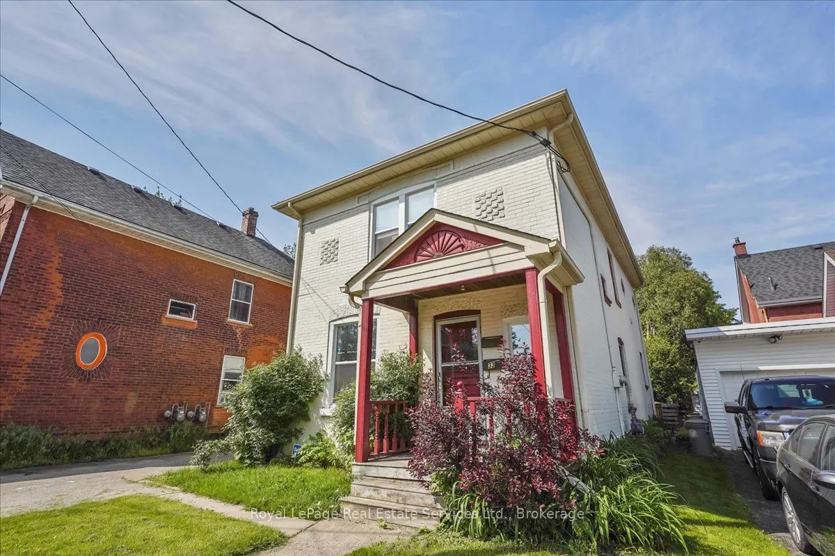 33 Rose Avenue, ON N3S 2M3