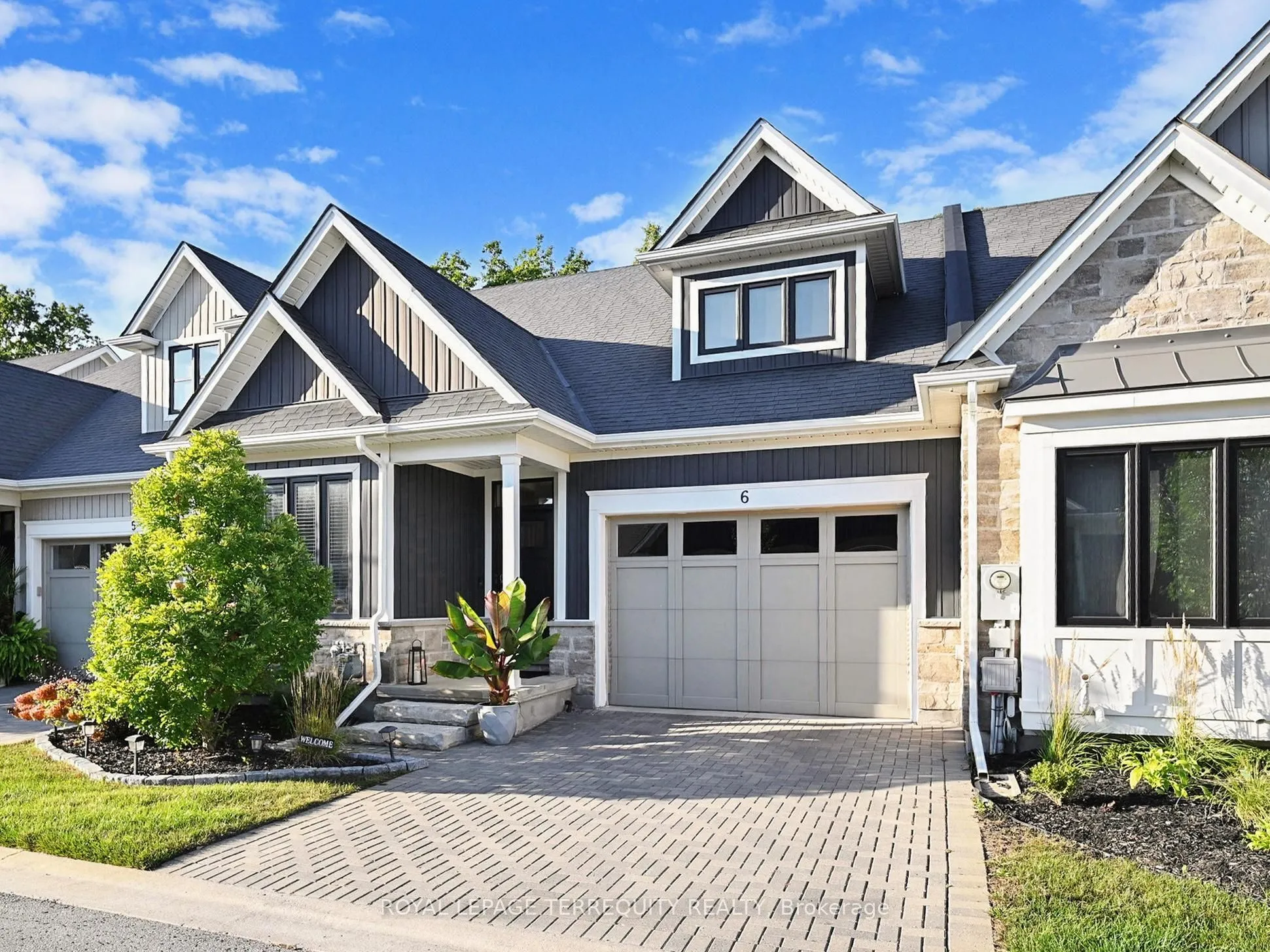 9245 Shoveller Drive, ON L2H 0M4