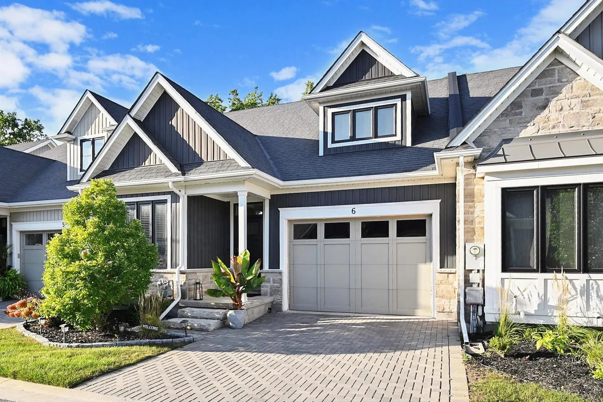 9245 Shoveller Drive, ON L2H 0M4