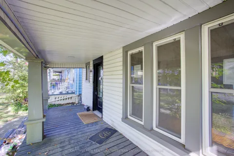 876 Hall Avenue, ON N9A 2M3