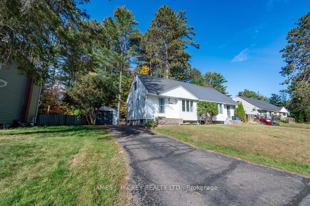 13 Thomson Crescent, ON K0J 1P0