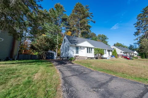 13 Thomson Crescent, ON K0J 1P0