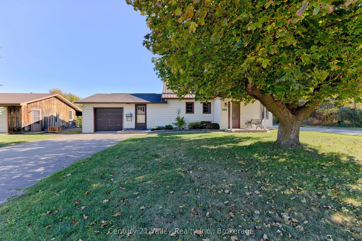 405 Moore Street, ON K7V 1L8