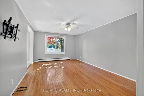 289 Amiens Street, ON K1E 1N3