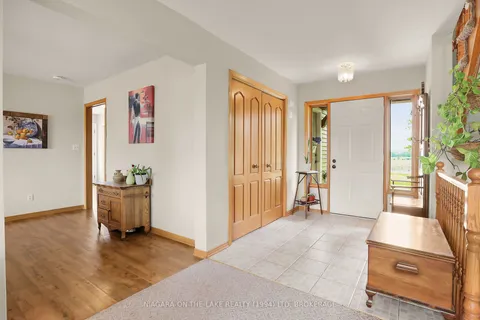 445 QUEENSTON Road, ON L0S 1J0